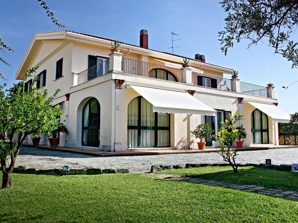 Villa Glicini Ламеция-Терме Экстерьер фото
